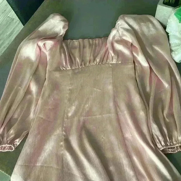 ASTR THE LABEL- NWT  Long Sleeve Satin Minidress Sz Small- Pink - Picture 7 of 9